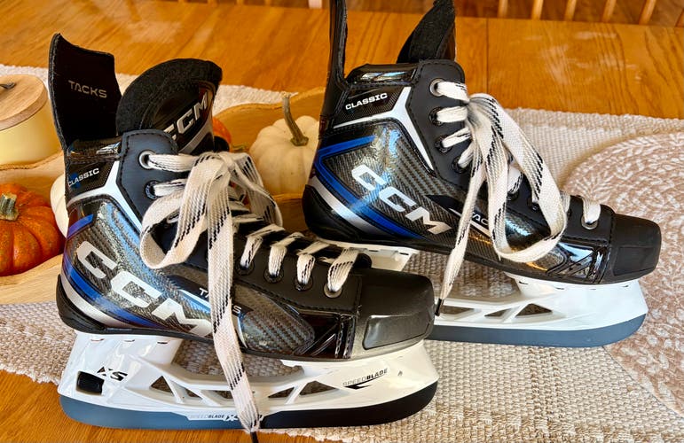 2025 CCM Tacks Hockey Skates Regular Width Size 5 (New)