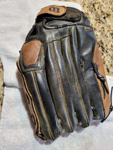 RH Wilson Infield A360 Softball Glove 14" (Used)