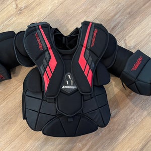 Large Vaughn VE8 Pro Carbon Goalie Chest Protector (New without tags)