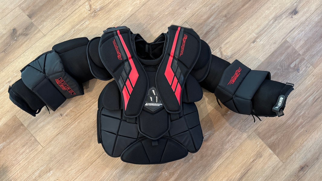 Large Vaughn VE8 Pro Carbon Goalie Chest Protector (New without tags)
