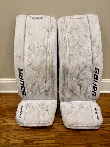 Medium Bauer Supreme M5 Pro Goalie Leg Pads (Used)