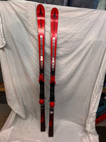 Unisex 2024 Racing 188 cm Atomic Race GS Skis With Bindings Max Din 16 (Used)