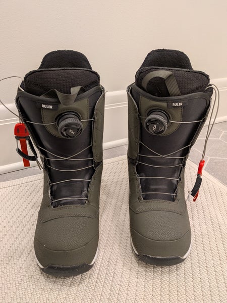 Size M 10.0 (W 11.0) Burton RULER BOA Snowboard Boots (Used)