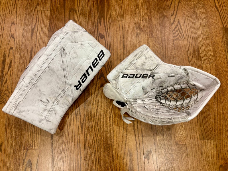 Bauer M5 Pro Regular Glove and Blocker - Intermediate