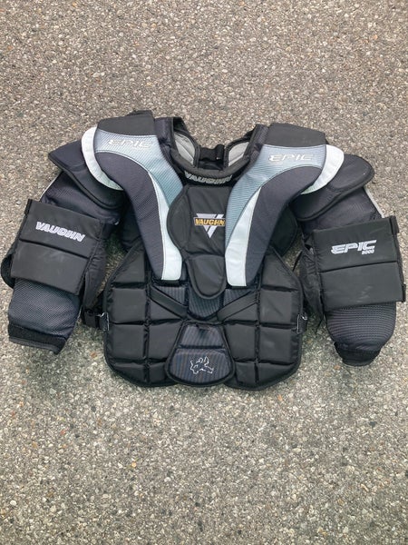 Senior XL Vaughn Epic 8000 Goalie Chest Protector