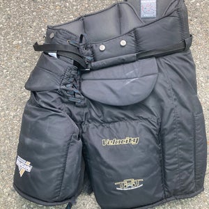 Senior XL Vaughn Velocity 7500 Hockey Goalie Pants