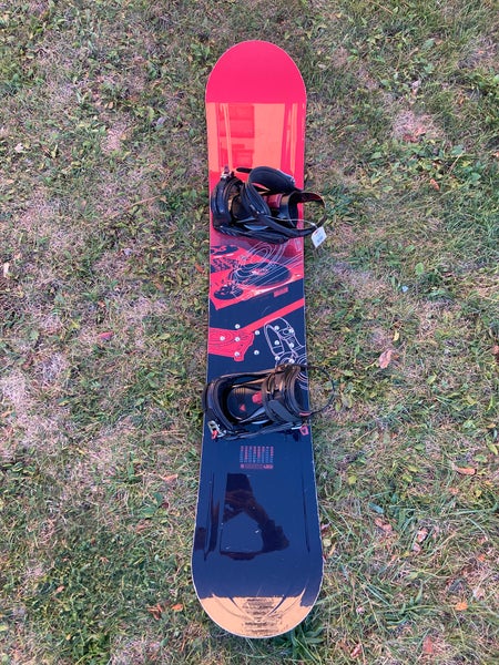 LTD Quest Snowboard With Bindings 159cm (Used)