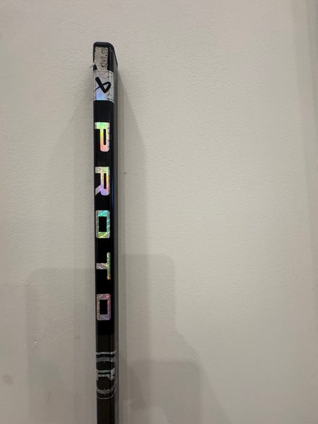 Junior Bauer Proto-R Right Handed Hockey Stick P28 (New)