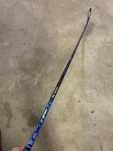 Youth Bauer Twitch Right Handed Hockey Stick P92 (New)