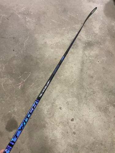 Youth Bauer Twitch Left Hand Hockey Stick (New)