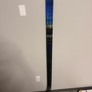 Senior Bauer Vapor FlyLite Right Handed Hockey Stick Pro Stock (New)
