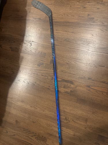 Senior Custom Bauer Twitch Left Hand Hockey Stick P28M (New)