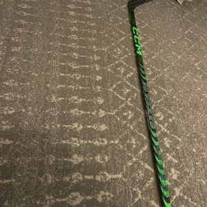 Youth CCM JetSpeed Right Handed Hockey Stick P28 (New)