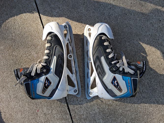 CCM CCM Vector 10.0 Pro Hockey Goalie Skates 7 (Used)