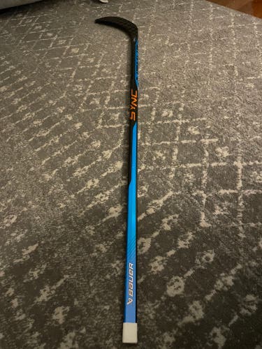 Junior Bauer Nexus Sync Right Handed Hockey Stick P88 (Used)