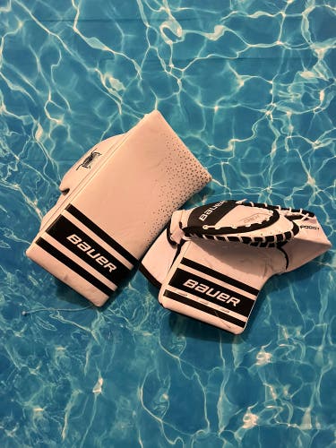 Youth Bauer Prodigy Goalie Glove & Blocker | Full Right (Used)