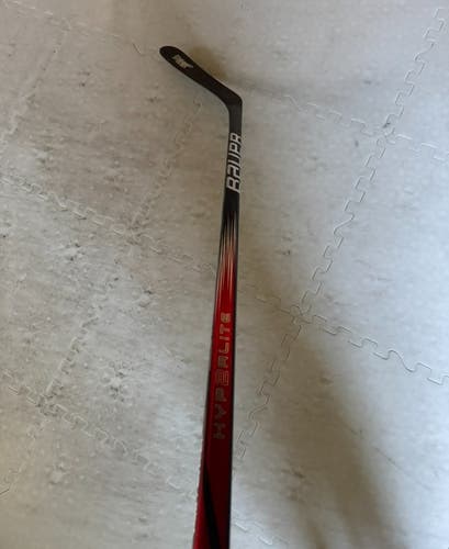 Junior Red Bauer Hyperlite 2 Left Hand Hockey Stick 40 Flex P92 (Used)