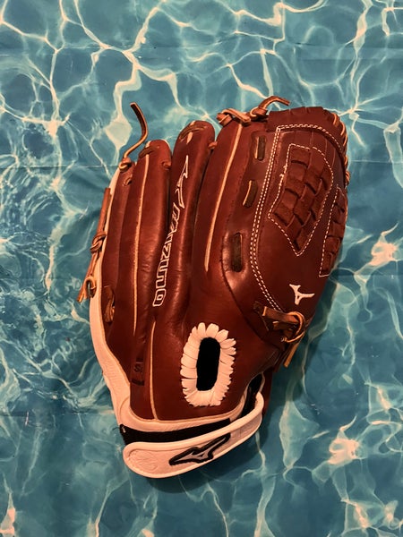 Mizuno Supreme RH Softball Glove 12.5" (Used)