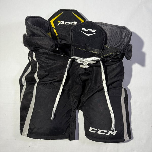 Men's Junior Large CCM Tacks 6052 Hockey Pants (Used)