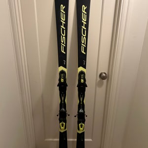 Fischer RC4 RCS Skis 170 With Fischer Z11 Bindings (Used)