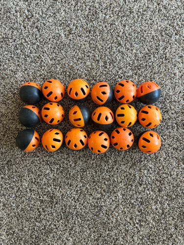 BOWNET SNAP BACK TRAINING BALLS - 18 total
(Used)