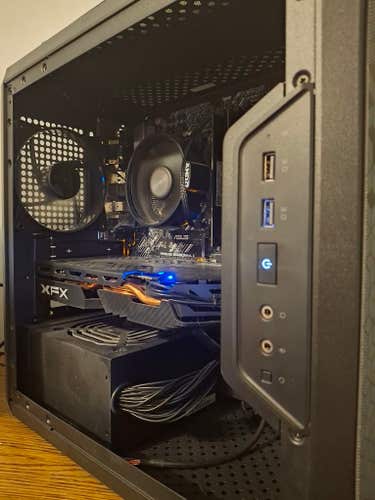 Black Gaming Pc specs in disc.(New)