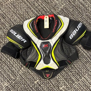 Small Senior Bauer Vapor 2X Shoulder Pads (Used)