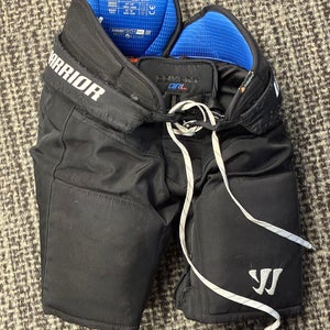 Black Junior Small Warrior Covert Hockey Pants (Used)