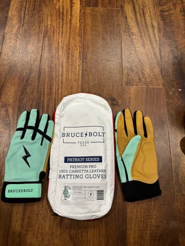 Liberty Large Bruce bolt batting Gloves (New)