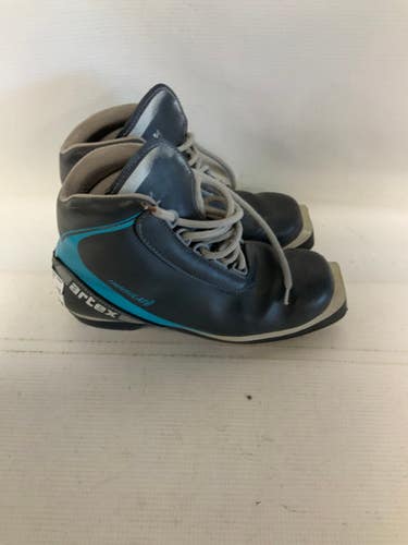 Used Arctix Girls NNN XC Ski Boots Grey W 05-05.5 / JR 03.5-04 11823-S000035555