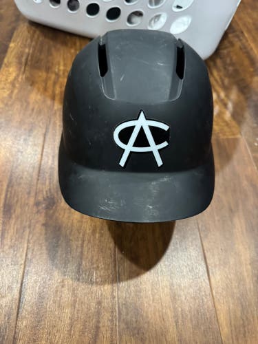 Medium Tucci Batting Helmet (Used)