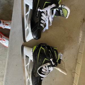 2023 Bauer GSX Hockey Goalie Skates Regular Width Size 5 (Used)