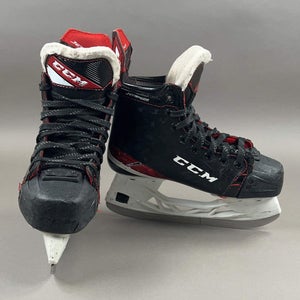 CCM Jetspeed FT485 Size 2.5 Junior Hockey Skates