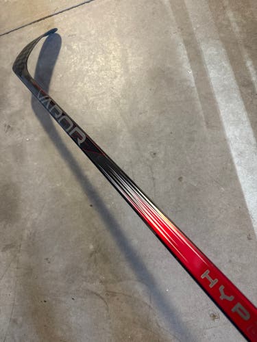 82 Flex P28 Senior Bauer Vapor Hyperlite 2 Left Hand Hockey Stick Pro Stock NHL (New)