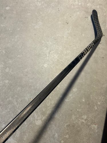 77 Flex Custom P28 Senior Bauer Vapor Hyperlite 2 Left Hand Hockey Stick Pro Stock NHL (New)