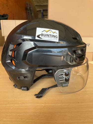 CCM Tacks 710 Pro Stock Hockey Helmet Visor Combo Medium Black 7202