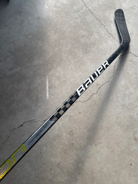 95 Flex Custom P28 Senior Bauer Vapor Hyperlite Left Hand Hockey Stick Pro Stock NHL (New)