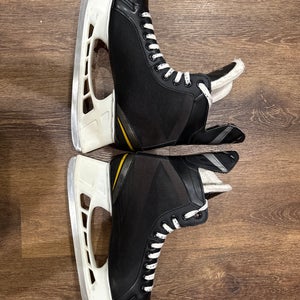 2015 Bauer Supreme 140 Hockey Skates Regular Width 11 (Used)