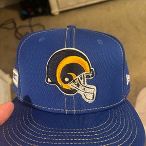 Los Angeles Rams fitted hat. Size 7 3/4.