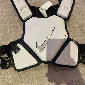 Medium Nike Vapor Shoulder Pads (New)