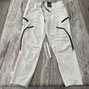 Under Armour Unstoppable Taper Summit White Storm Pants 1352026-110 Men’s XL NWT

New with Tags