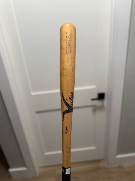 Victus MH17 Birch Bat 29 oz 32" (Used)