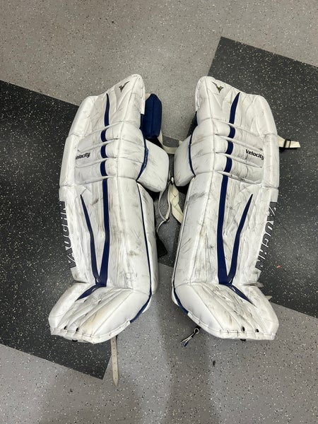 35" Vaughn Velocity V5 7800 Goalie Leg Pads