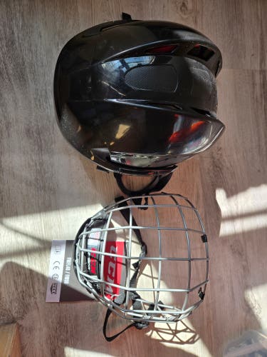 Large CCM FM50 Helmet (New)