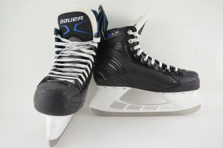 Bauer XLP Hockey Skates 9 (Used)