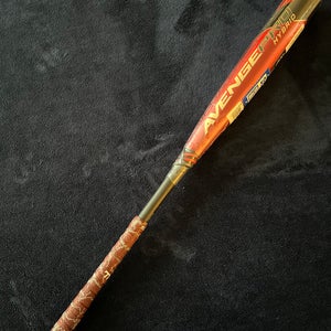 AXE Avenge Pro Hybrid BBCOR Certified Bat (-3) 30 oz 33" (New)