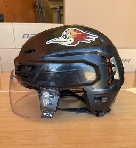 CCM Tacks 710 Pro Stock Hockey Helmet Visor Combo Medium Black 3338