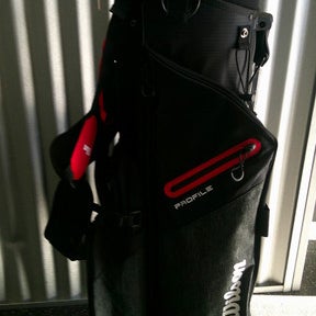New WILSON STND BAG BLK/RD 11868-WILWGDR1MGSB