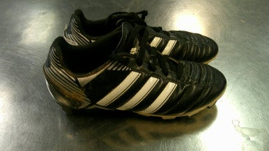 Used Adidas Soccer Cleats Black Junior 01 11868-S000066138