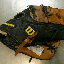 Used Wilson MLB BB/SB Glove RH Throw Brown 11" 11868-S000066127